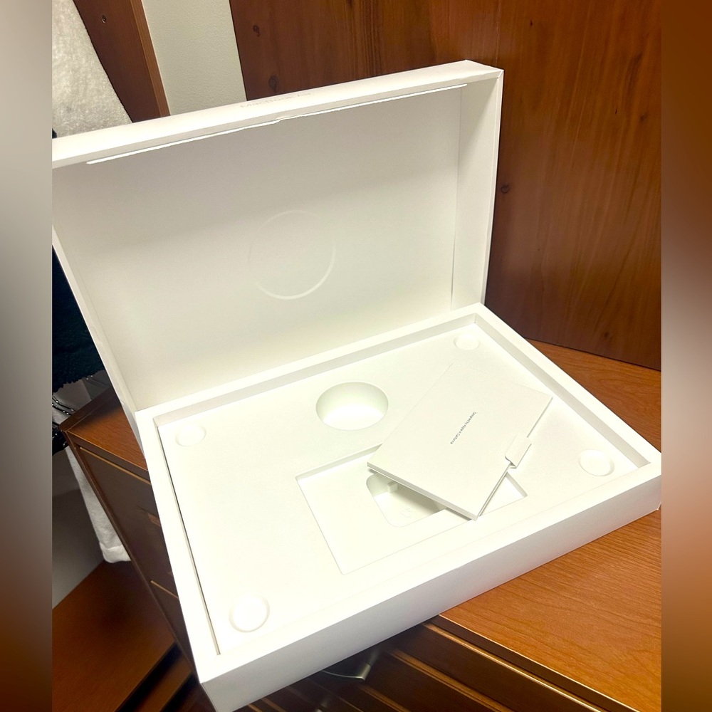 Apple Mac Air Boxes with bags